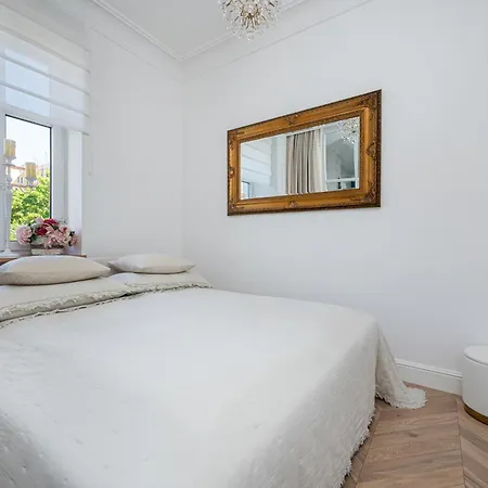 Meduza Nadmorskie Miejsce * Gdynia